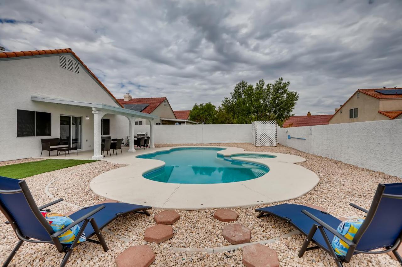 Luxurious House With A Pool, Spa, And Patio, Sleeps 6 Comfortably Las Vegas Eksteriør billede
