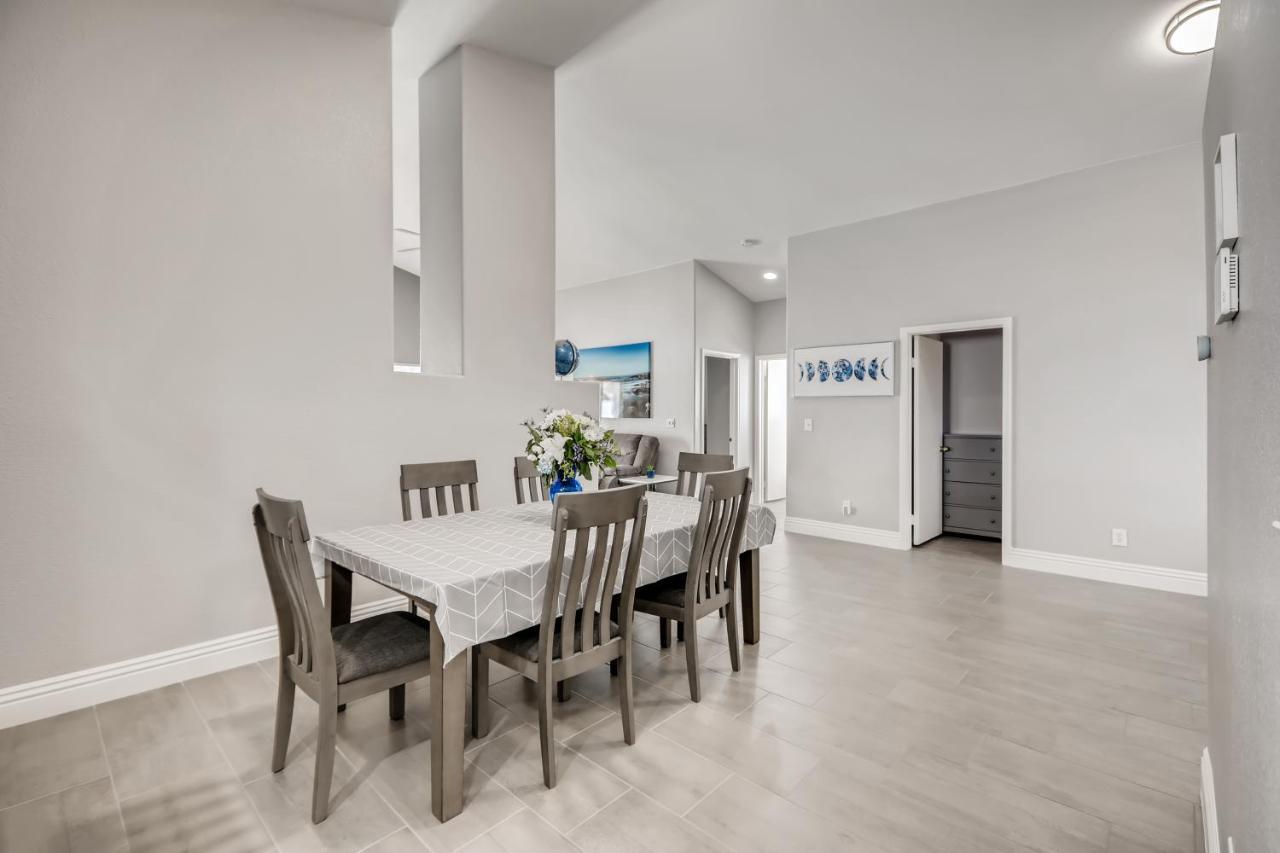 Luxurious House With A Pool, Spa, And Patio, Sleeps 6 Comfortably Las Vegas Eksteriør billede