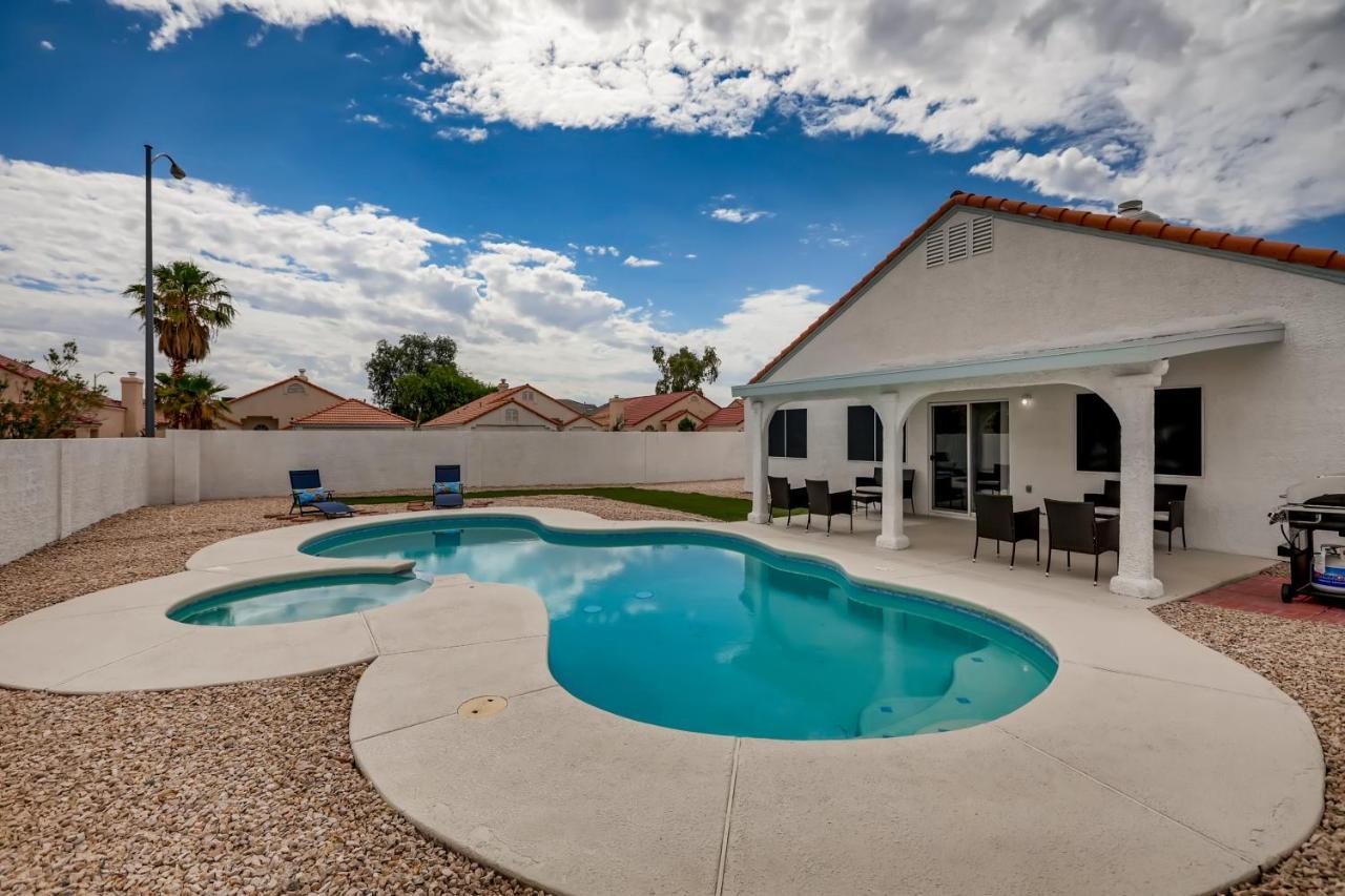 Luxurious House With A Pool, Spa, And Patio, Sleeps 6 Comfortably Las Vegas Eksteriør billede