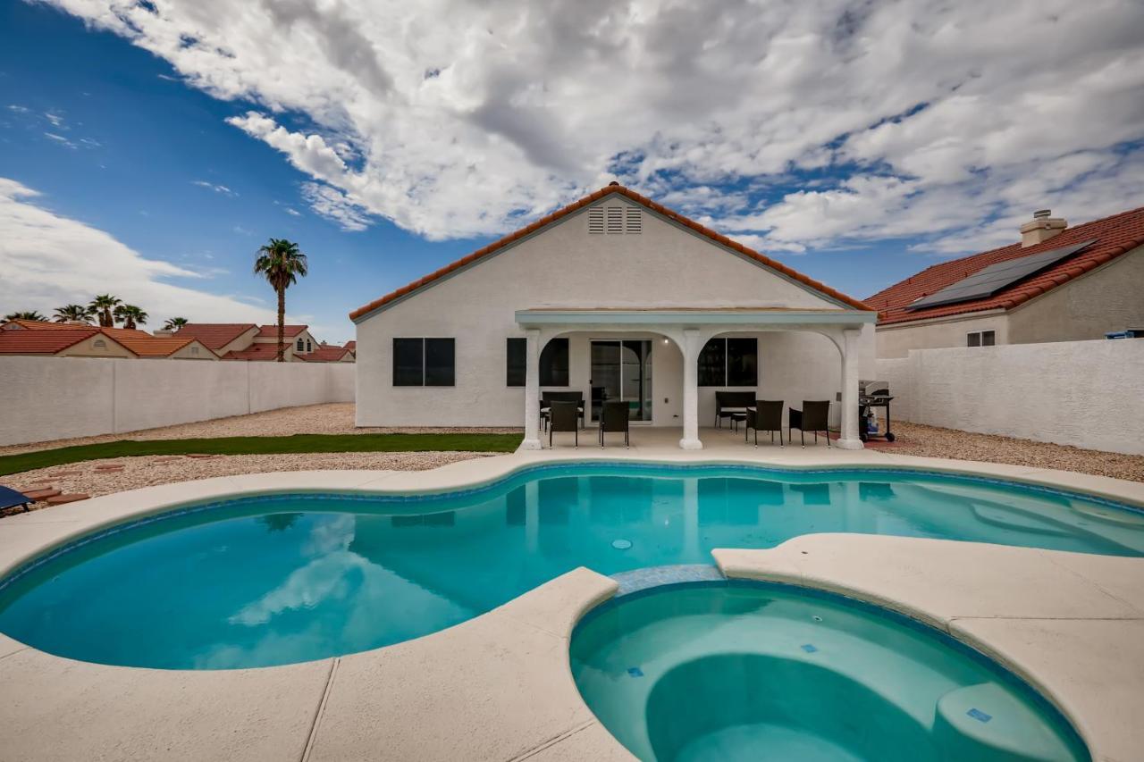 Luxurious House With A Pool, Spa, And Patio, Sleeps 6 Comfortably Las Vegas Eksteriør billede